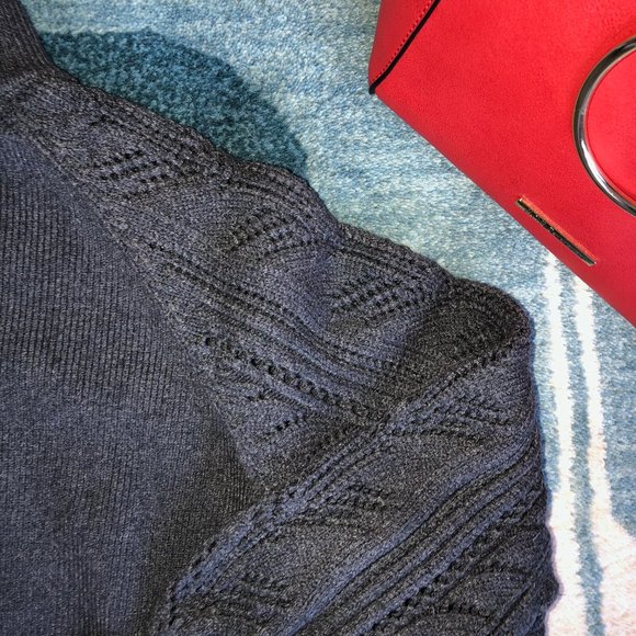 ZARA Crop Sweater - Picture 4 of 9